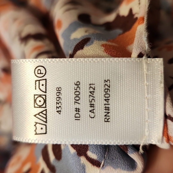 Loft Floral Ruffle Sleeve Top Size S - Picture 14 of 14